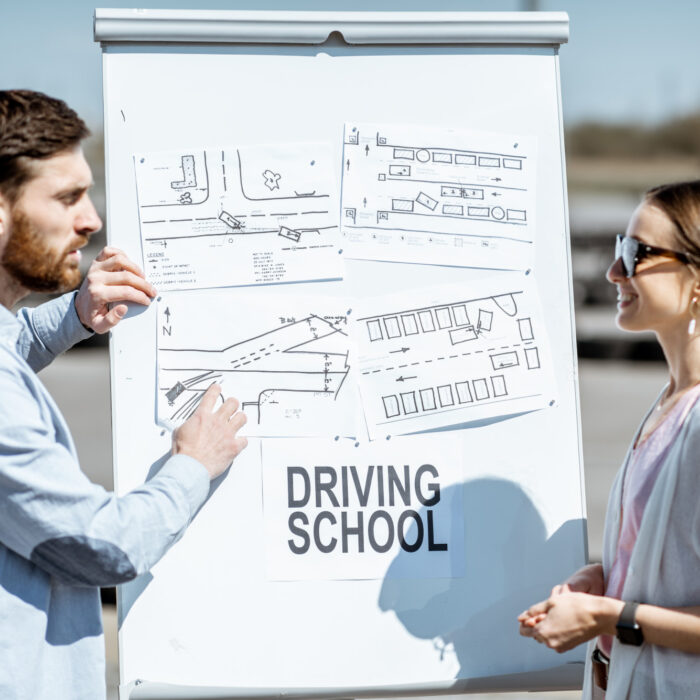 How Do You Choose the Best Truck Driving School?