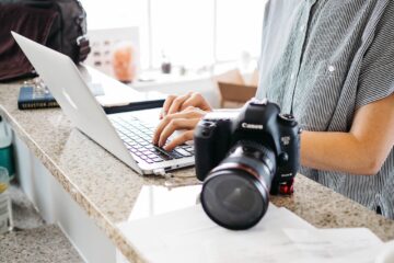 How Do I Choose the Best Professional Photographer?