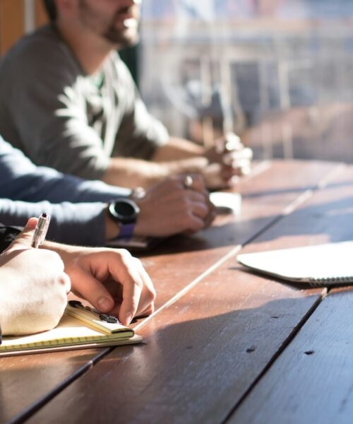 The Hidden HR Work Behind International Hiring: Documents, Payroll and Local Administration